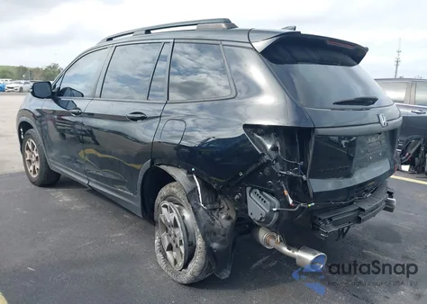2023 Honda Passport Awd Trailsport from USA, damaged, VIN 5FNYF8H60PB021242